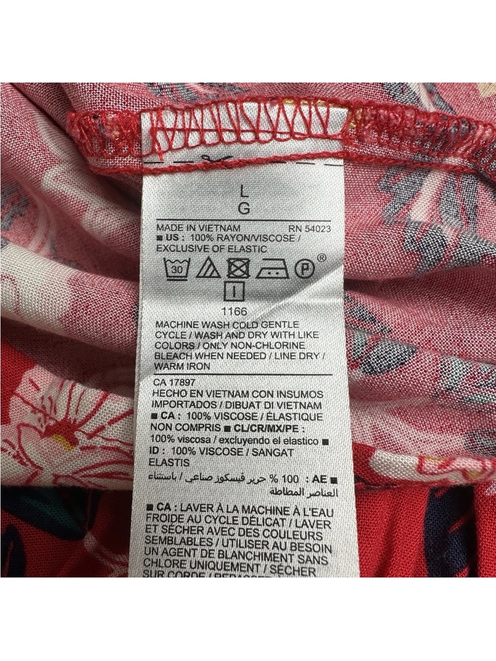 Old Navy Red Floral Blouse Smocked Shoulder Long Sleeve NWT - Picture 10 of 14
